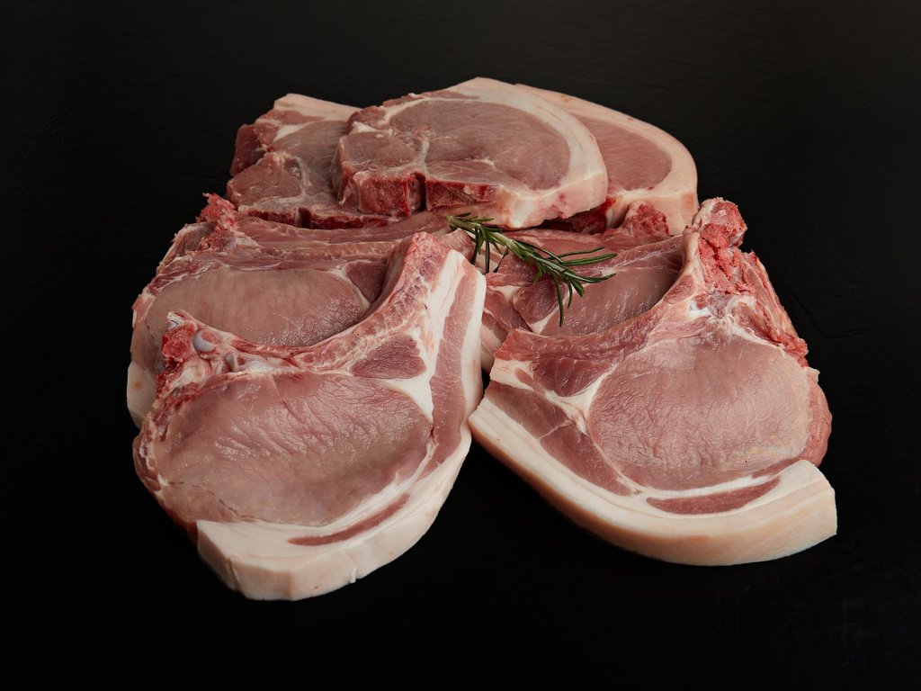 Kotelette je 100g Metzgerei Strasser in Wattens Fleischerei & Catering