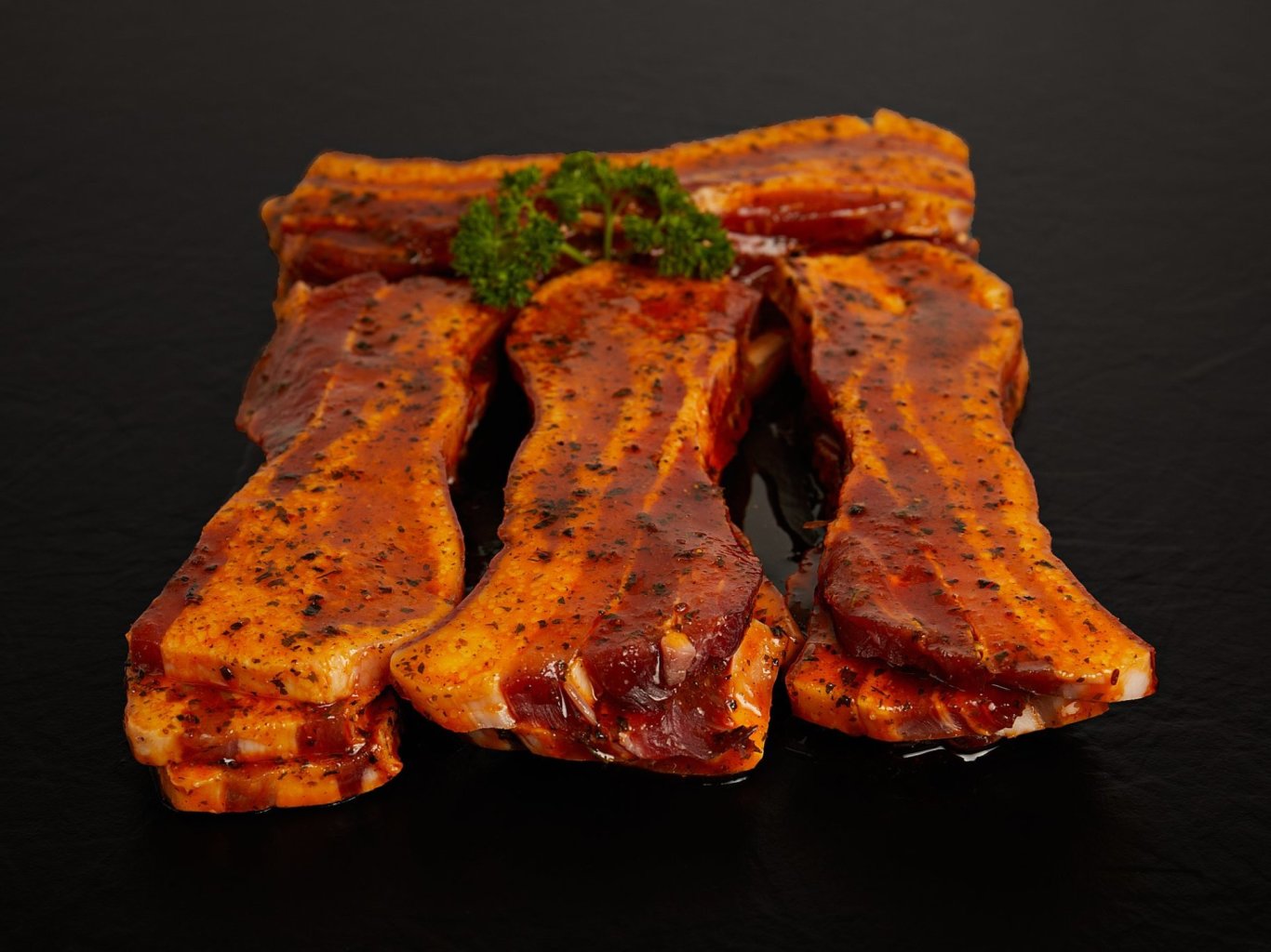 Schw. Bauch mariniert